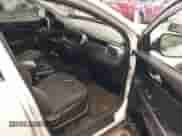 2019 Kia Sorento S с VIN 5XYPGDA51KG488447, выставлен на аукционе IAAI как лот 42574292 с пробегом 132 060 миль миль и . История ставок и продаж доступна на DreamBid. Изображение 5.