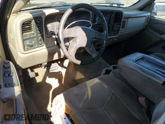 2004 GMC Sierra 1500 SLT z VIN 1GTEK19T84Z230051, wystawiony jako Copart lot #69523035 z przebiegiem 313 686 mil mil oraz Szkoda całkowita • Salvage title. Historia ofert i sprzedaży dostępna na DreamBid. Obrazek 8.