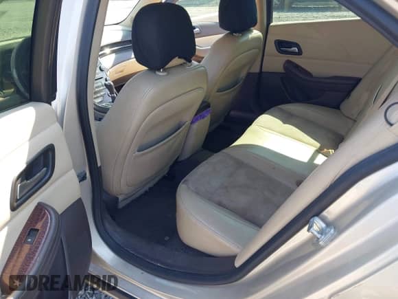 2013 Chevrolet Malibu LT с VIN 1G11C5SA3DF202504, выставлен на аукционе IAAI как лот 43214499 с пробегом 227 791 миль миль и . История ставок и продаж доступна на DreamBid. Изображение 8.