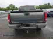 2011 GMC Sierra 1500 SL z VIN 1GTR2UEA4BZ230407, wystawiony jako Copart lot #56701755 z przebiegiem 150 249 mil mil oraz Szkoda całkowita • Salvage title. Historia ofert i sprzedaży dostępna na DreamBid. Obrazek 6.