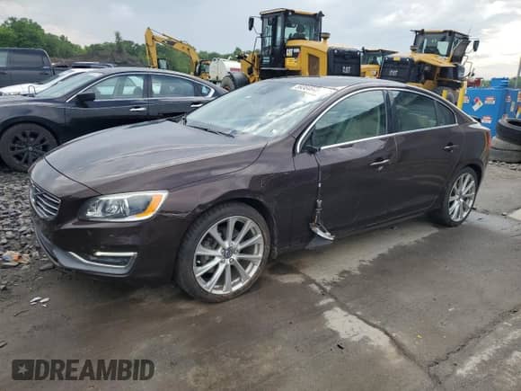 2017 Volvo S60 Inscription Platinum с VIN LYV402TM3HB149593, выставлен на аукционе Copart как лот 59364645 с пробегом 116 934 миль миль и Списание • Salvage title. История ставок и продаж доступна на DreamBid. Изображение 1.