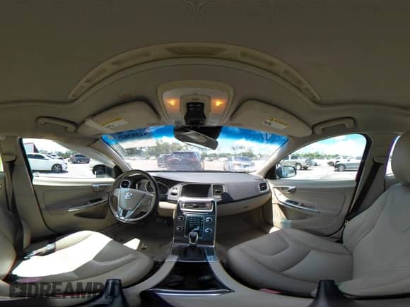 2016 Volvo S60 T5 Drive-E Premier z VIN YV126MFK9G2397028, wystawiony jako IAAI lot #42593825 z przebiegiem 67 080 mil mil oraz . Historia ofert i sprzedaży dostępna na DreamBid. Obrazek 19.