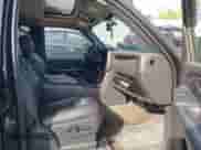 2006 Chevrolet Silverado 2500HD LT3 с VIN 1GCHK23D46F258809, выставлен на аукционе IAAI как лот 43330095 с пробегом 253 924 миль миль и . История ставок и продаж доступна на DreamBid. Изображение 5.