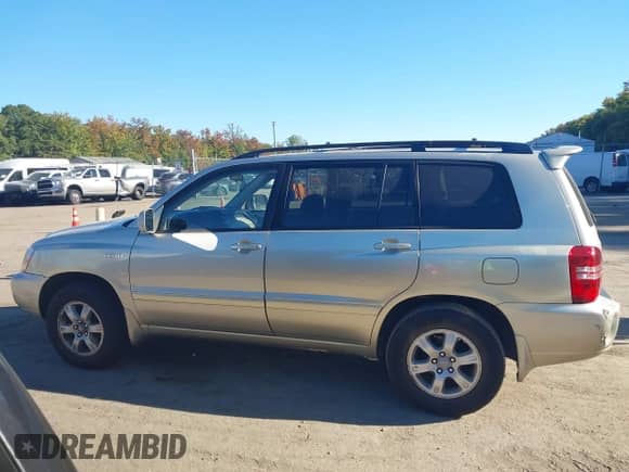 2002 Toyota Highlander Limited with VIN JTEGF21A720058959, listed as a IAAI auction lot 43420808 with Not provided miles and . Bid and sale history available at DreamBid. Image 14.