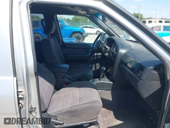 2003 Nissan Pathfinder LE with VIN JN8DR09Y63W829418, listed as a IAAI auction lot 42514295 with 212,889 mi miles and . Bid and sale history available at DreamBid. Image 5.