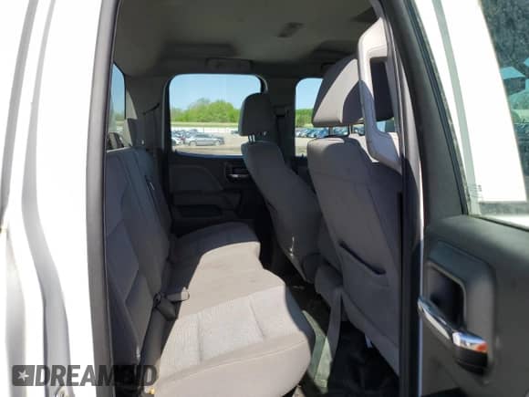 2016 Chevrolet Silverado 2500HD Work Truck z VIN 1GC2KUEG5GZ180579, wystawiony jako Copart lot #56545005 z przebiegiem 331 061 mil mil oraz Czysty tytuł • Clean title. Historia ofert i sprzedaży dostępna na DreamBid. Obrazek 10.