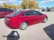 2012 Hyundai Sonata GLS z VIN 5NPEB4AC8CH484099, wystawiony jako IAAI lot #43523389 z przebiegiem 133 471 mil mil oraz . Historia ofert i sprzedaży dostępna na DreamBid. Obrazek 4.