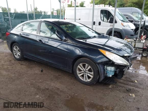 2012 Hyundai Sonata GLS with VIN 5NPEB4AC6CH472789, listed as a IAAI auction lot 43196199 with 184,269 mi miles and . Bid and sale history available at DreamBid. Image 1.