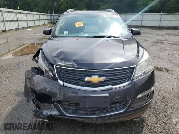 2015 Chevrolet Traverse LS with VIN 1GNKRFED0FJ370727, listed as a Copart auction lot 60500825 with Not provided miles and Salvage title. Bid and sale history available at DreamBid. Image 5.