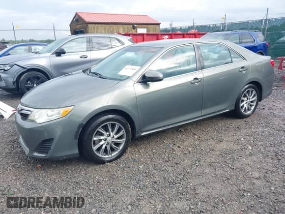 2012 Toyota Camry L with VIN 4T1BF1FK3CU516061, listed as a IAAI auction lot 43132806 with 97,311 mi miles and . Bid and sale history available at DreamBid. Image 17.