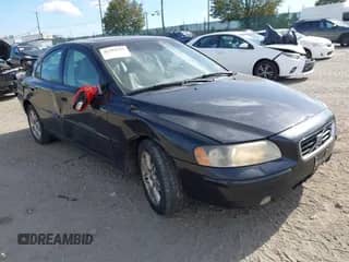 2007 Volvo S60 2.5L Turbo с VIN YV1RH592372603101, выставлен на аукционе IAAI как лот 43392715 с пробегом 186 806 миль миль и . История ставок и продаж доступна на DreamBid. Изображение 1.
