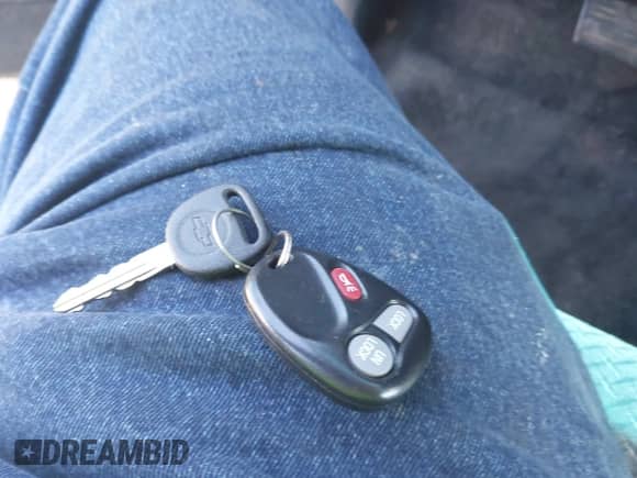 2002 Chevrolet Avalanche с VIN 3GNEK13T82G152545, выставлен на аукционе IAAI как лот 43359833 с пробегом 23 848 миль миль и . История ставок и продаж доступна на DreamBid. Изображение 11.