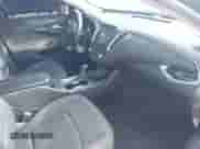 2016 Chevrolet Malibu LT z VIN 1G1ZE5ST5GF286411, wystawiony jako IAAI lot #43548227 z przebiegiem 166 513 mil mil oraz . Historia ofert i sprzedaży dostępna na DreamBid. Obrazek 5.