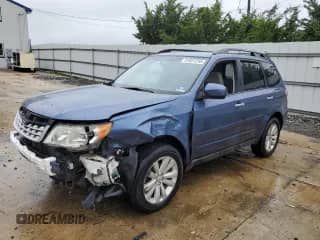2013 Subaru Forester X Limited z VIN JF2SHAEC6DH427816, wystawiony jako Copart lot #81051245 z przebiegiem 228 890 mil mil oraz Szkoda całkowita • Salvage title. Historia ofert i sprzedaży dostępna na DreamBid. Obrazek 1.
