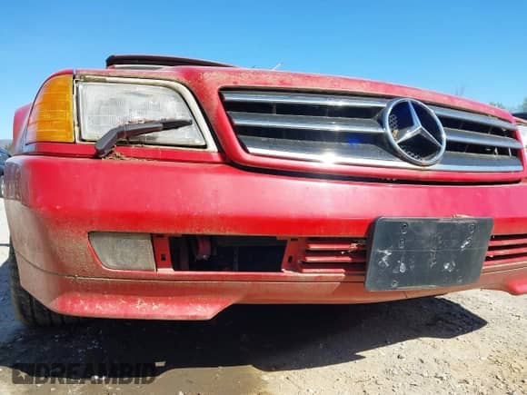 1992 Mercedes-Benz 500 z VIN WDBFA66E8NF043632, wystawiony jako IAAI lot #42049992 z przebiegiem 101 690 mil mil oraz . Historia ofert i sprzedaży dostępna na DreamBid. Obrazek 17.