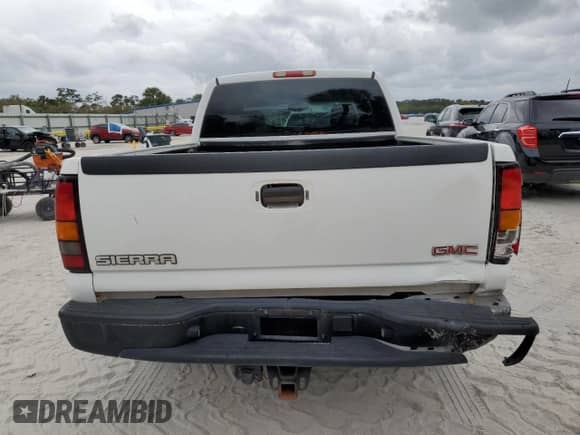 2007 GMC Sierra 1500 Work Truck z VIN 1GTEC19X97Z115446, wystawiony jako Copart lot #45692485 z przebiegiem 154 612 mil mil oraz Szkoda całkowita • Salvage title. Historia ofert i sprzedaży dostępna na DreamBid. Obrazek 6.