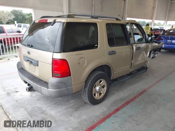 2003 Ford Explorer XLS with VIN 1FMZU62K53UB68318, listed as a IAAI auction lot 43456551 with 142,490 mi miles and . Bid and sale history available at DreamBid. Image 4.