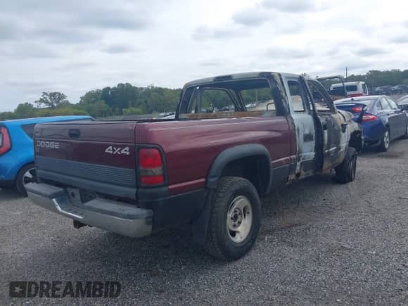 2001 Dodge 1500 с VIN 1B7HF13Y61J256339, выставлен на аукционе IAAI как лот 40468951 с пробегом 141 214 миль миль и . История ставок и продаж доступна на DreamBid. Изображение 4.