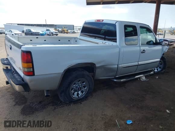 2005 GMC Sierra 1500 SLE с VIN 1GTEC19T55Z305299, выставлен на аукционе IAAI как лот 42211248 с пробегом 154 222 миль миль и . История ставок и продаж доступна на DreamBid. Изображение 4.