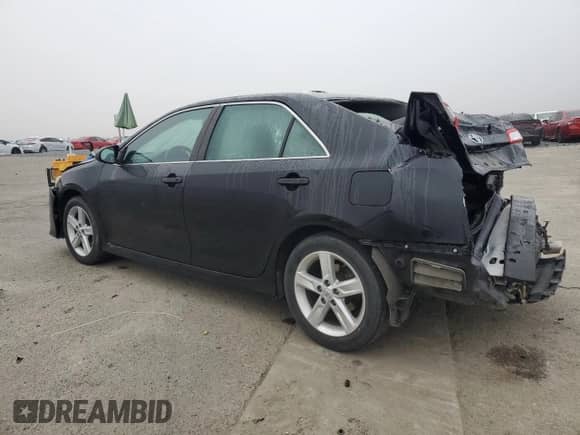 2012 Toyota Camry SE z VIN 4T1BF1FK3CU046856, wystawiony jako Copart lot #86598605 z przebiegiem 69 681 mil mil oraz Szkoda całkowita • Salvage title. Historia ofert i sprzedaży dostępna na DreamBid. Obrazek 2.
