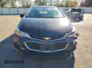 2017 Chevrolet Cruze LT z VIN 1G1BE5SMXH7150720, wystawiony jako Copart lot #86698185 z przebiegiem 81 805 mil mil oraz Szkoda całkowita • Salvage title. Historia ofert i sprzedaży dostępna na DreamBid. Obrazek 5.
