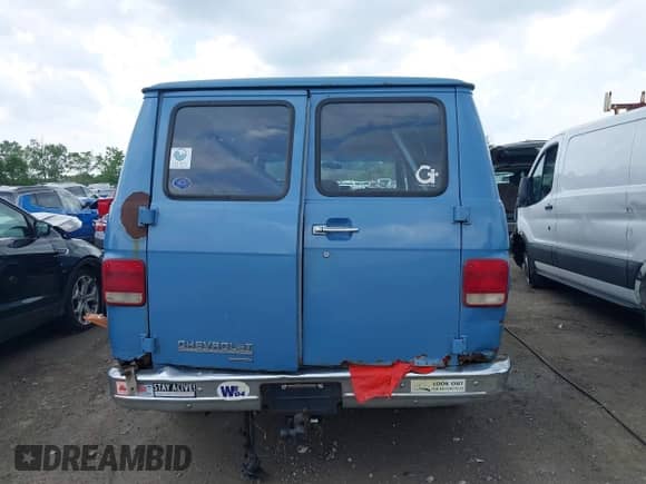 1989 Chevrolet Chevy Van с VIN 1GCEG25H6K7101176, выставлен на аукционе IAAI как лот 42578083 с пробегом 50 712 миль миль и . История ставок и продаж доступна на DreamBid. Изображение 16.