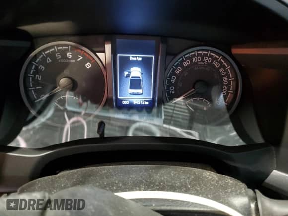 2022 Toyota Tacoma SR z VIN 3TYSZ5AN6NT075851, wystawiony jako Copart lot #67509485 z przebiegiem 94 512 mil mil oraz Czysty tytuł • Clean title. Historia ofert i sprzedaży dostępna na DreamBid. Obrazek 9.