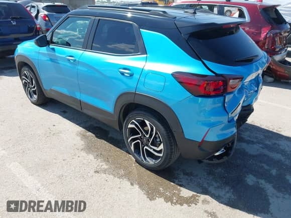 2025 Chevrolet TrailBlazer RS with VIN KL79MTSL4SB013343, listed as a IAAI auction lot 42546286 with 6,438 mi miles and . Bid and sale history available at DreamBid. Image 3.