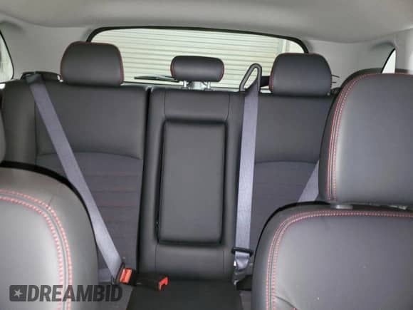 2025 Mitsubishi Outlander S z VIN JA4ARUAU1SU011601, wystawiony jako Copart lot #87111765 z przebiegiem 4 389 mil mil oraz Nie do naprawy • Non repairable. Historia ofert i sprzedaży dostępna na DreamBid. Obrazek 10.