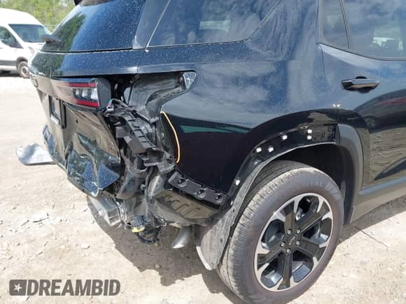 2025 Chevrolet Equinox AWD LT с VIN 3GNAXPEG2SL247208, выставлен на аукционе IAAI как лот 42790681 с пробегом 3 821 миль миль и . История ставок и продаж доступна на DreamBid. Изображение 22.