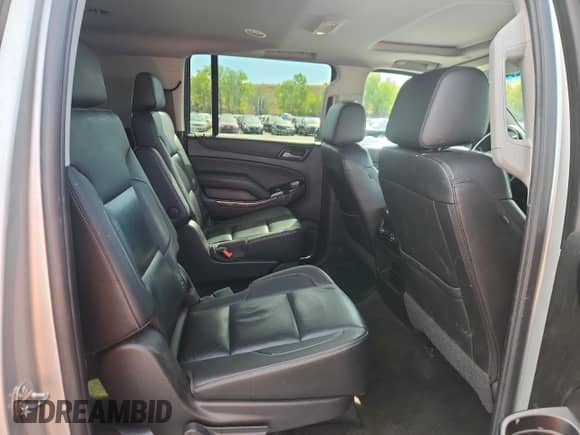 2018 Chevrolet Suburban LT с VIN 1GNSKHKC6JR404837, выставлен на аукционе Copart как лот 84204845 с пробегом 138 581 миль миль и Списание • Salvage title. История ставок и продаж доступна на DreamBid. Изображение 11.