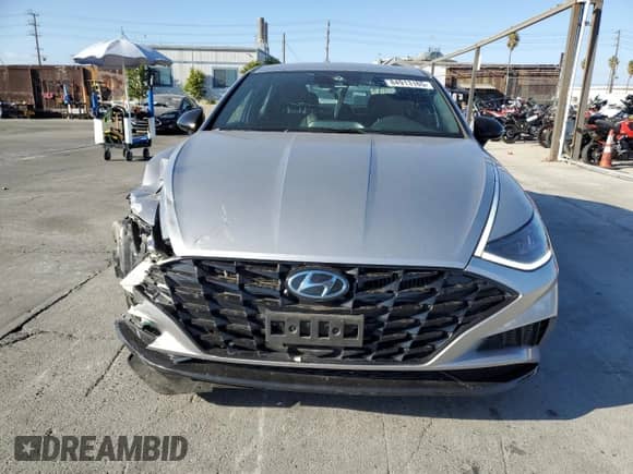 2020 Hyundai Sonata SEL Plus z VIN 5NPEJ4J24LH048067, wystawiony jako Copart lot #84913165 z przebiegiem 88 911 mil mil oraz Szkoda całkowita • Salvage title. Historia ofert i sprzedaży dostępna na DreamBid. Obrazek 5.