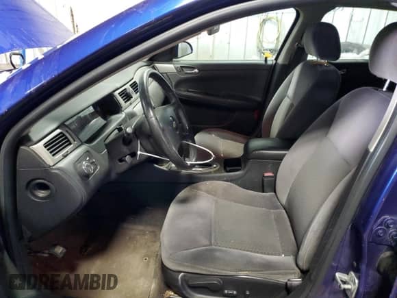 2006 Chevrolet Impala LT 3.5L z VIN 2G1WT58K569197193, wystawiony jako Copart lot #61656015 z przebiegiem 313 378 mil mil oraz Nie do naprawy • Non repairable. Historia ofert i sprzedaży dostępna na DreamBid. Obrazek 7.