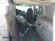 2002 Ford Econoline Cargo z VIN 1FTSE34L02HA30779, wystawiony jako IAAI lot #40210628 z przebiegiem 385 383 mil mil oraz . Historia ofert i sprzedaży dostępna na DreamBid. Obrazek 8.