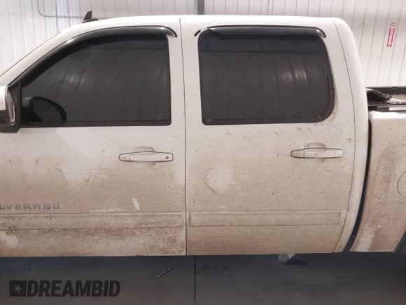 2010 Chevrolet Silverado 1500 LTZ with VIN 3GCRKTE32AG283200, listed as a IAAI auction lot 43354402 with 235,162 mi miles and . Bid and sale history available at DreamBid. Image 14.