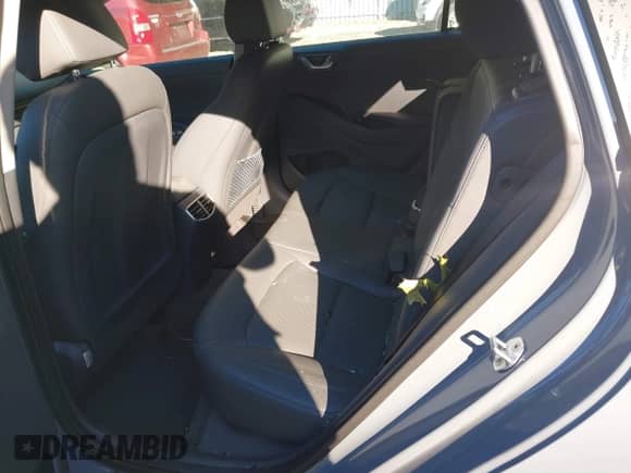 2020 Hyundai Ioniq Limited с VIN KMHC85LJ7LU074466, выставлен на аукционе IAAI как лот 42193096 с пробегом 33 883 миль миль и . История ставок и продаж доступна на DreamBid. Изображение 8.