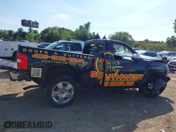 2010 Chevrolet Silverado 1500 Work Truck with VIN 1GCPCPEX4AZ204074, listed as a IAAI auction lot 43261043 with 202,217 mi miles and . Bid and sale history available at DreamBid. Image 13.
