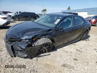 2024 Toyota Camry SE with VIN 4T1G11AK6RU889714, listed as a Copart auction lot 80890625 with 24,141 mi miles and Non repairable. Bid and sale history available at DreamBid. Image 1.