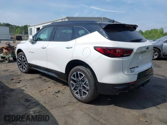 2024 Chevrolet Blazer RS with VIN 3GNKBKRSXRS143036, listed as a IAAI auction lot 42117715 with 16,093 mi miles and . Bid and sale history available at DreamBid. Image 3.