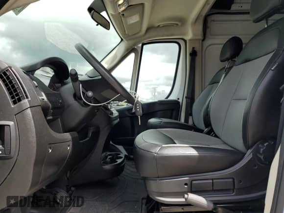 2021 Ram ProMaster Cargo с VIN 3C6LRVBG5ME520077, выставлен на аукционе Copart как лот 68741295 с пробегом 66 002 миль миль и Списание • Salvage title. История ставок и продаж доступна на DreamBid. Изображение 7.