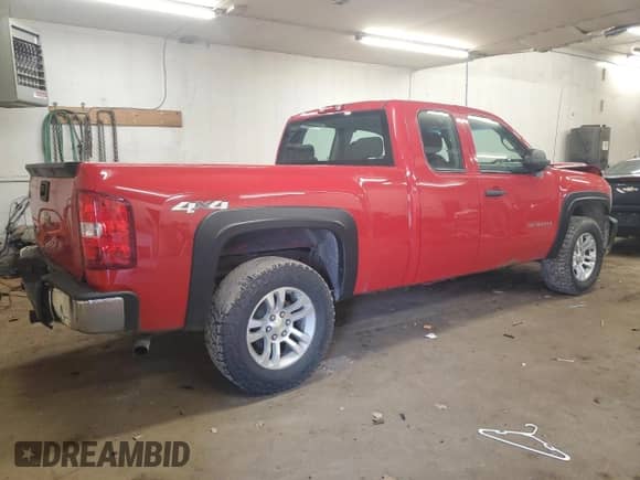 2011 Chevrolet Silverado 1500 Work Truck z VIN 1GCRKPE36BZ336991, wystawiony jako Copart lot #58299265 z przebiegiem 195 291 mil mil oraz Nie do naprawy • Non repairable. Historia ofert i sprzedaży dostępna na DreamBid. Obrazek 3.
