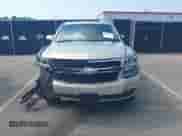 2016 Chevrolet Suburban LT z VIN 1GNSCHKC6GR408151, wystawiony jako IAAI lot #42629415 z przebiegiem 108 696 mil mil oraz . Historia ofert i sprzedaży dostępna na DreamBid. Obrazek 12.