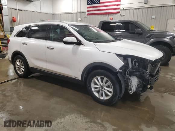 2019 Kia Sorento LX with VIN 5XYPGDA5XKG543171, listed as a Copart auction lot 64866315 with 150,896 mi miles and Salvage title. Bid and sale history available at DreamBid. Image 4.