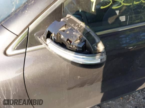 2019 Kia Sorento L с VIN 5XYPG4A36KG453658, выставлен на аукционе IAAI как лот 43323802 с пробегом 77 423 миль миль и . История ставок и продаж доступна на DreamBid. Изображение 19.