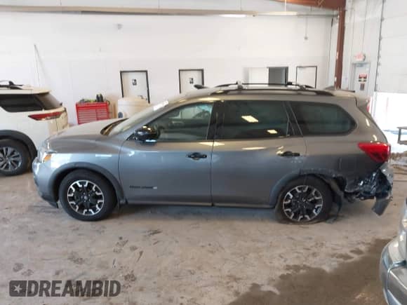 2020 Nissan Pathfinder SL with VIN 5N1DR2CM0LC632397, listed as a IAAI auction lot 42806483 with 65,741 mi miles and . Bid and sale history available at DreamBid. Image 14.