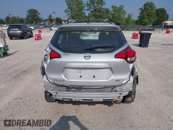 2020 Nissan Kicks SR z VIN 3N1CP5DV2LL563847, wystawiony jako IAAI lot #42906965 z przebiegiem 92 960 mil mil oraz . Historia ofert i sprzedaży dostępna na DreamBid. Obrazek 17.