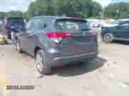 2020 Honda HR-V LX z VIN 3CZRU5H37LM717272, wystawiony jako IAAI lot #42767880 z przebiegiem 119 062 mil mil oraz . Historia ofert i sprzedaży dostępna na DreamBid. Obrazek 3.