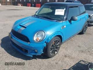 2012 MINI Hardtop S with VIN WMWSV3C55CTY29181, listed as a IAAI auction lot 42621045 with 68,706 mi miles and . Bid and sale history available at DreamBid. Image 6.