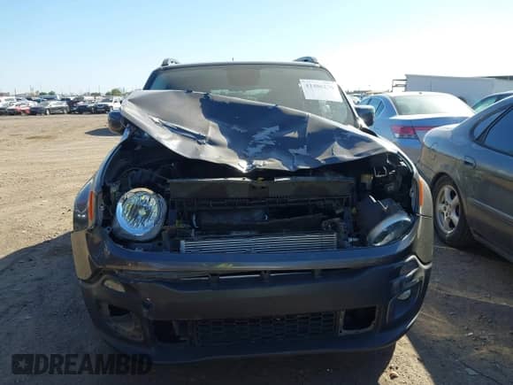 2017 Jeep Renegade Latitude z VIN ZACCJABB5HPF45504, wystawiony jako IAAI lot #42486270 z przebiegiem 67 610 mil mil oraz . Historia ofert i sprzedaży dostępna na DreamBid. Obrazek 13.
