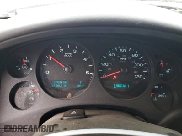 2013 Chevrolet Suburban LS with VIN 1GNSKHE71DR145404, listed as a Copart auction lot 70816835 with 183,066 mi miles and Salvage title. Bid and sale history available at DreamBid. Image 9.